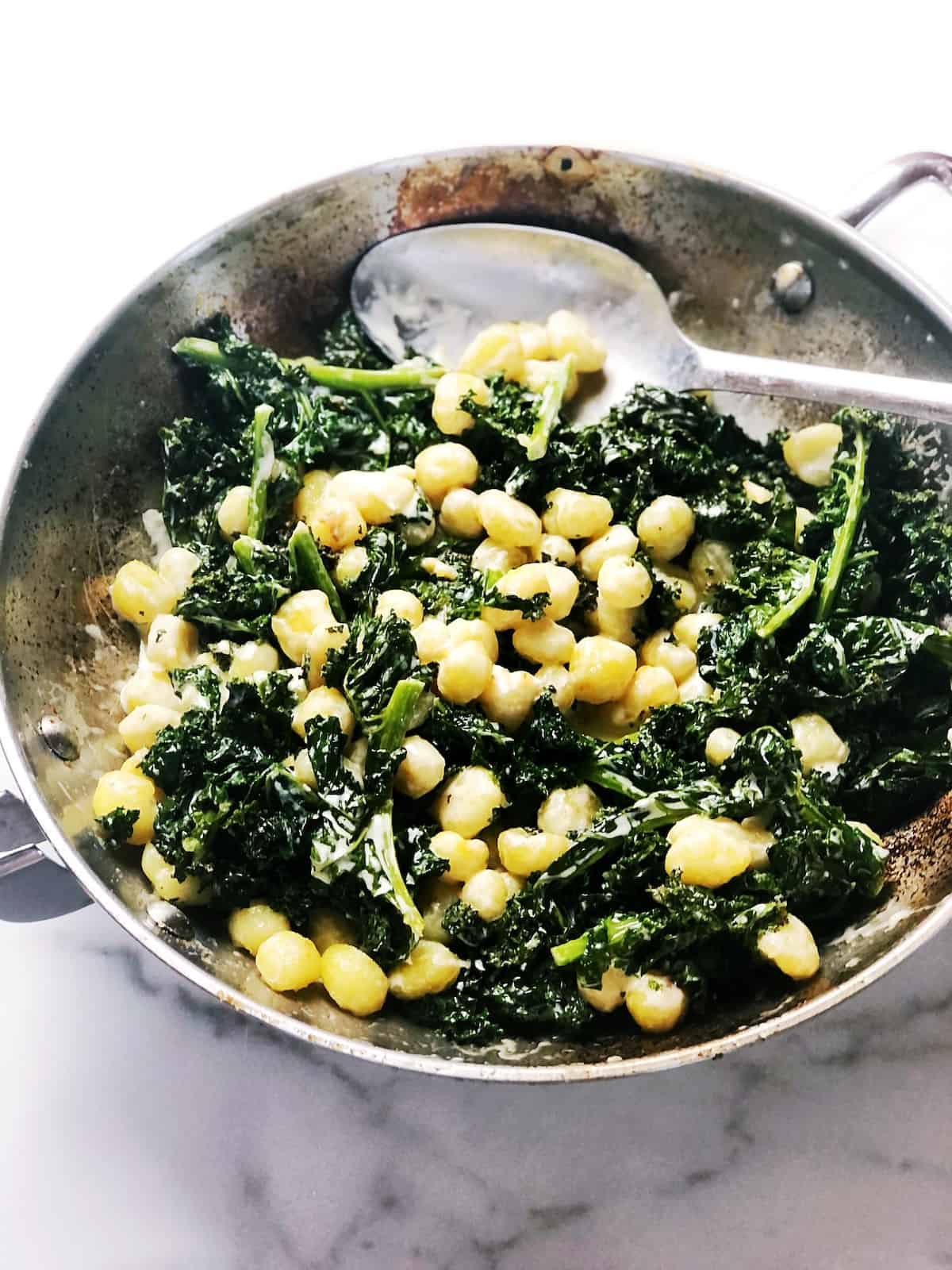 Gnocchi with kale and cream
