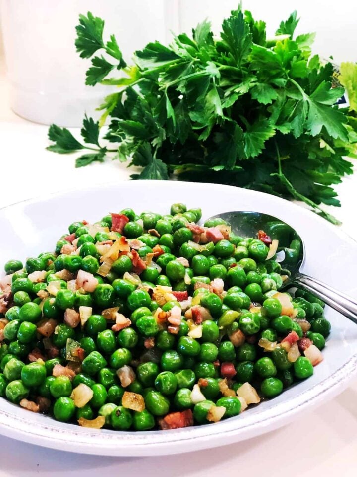 peas with pancetta closeup
