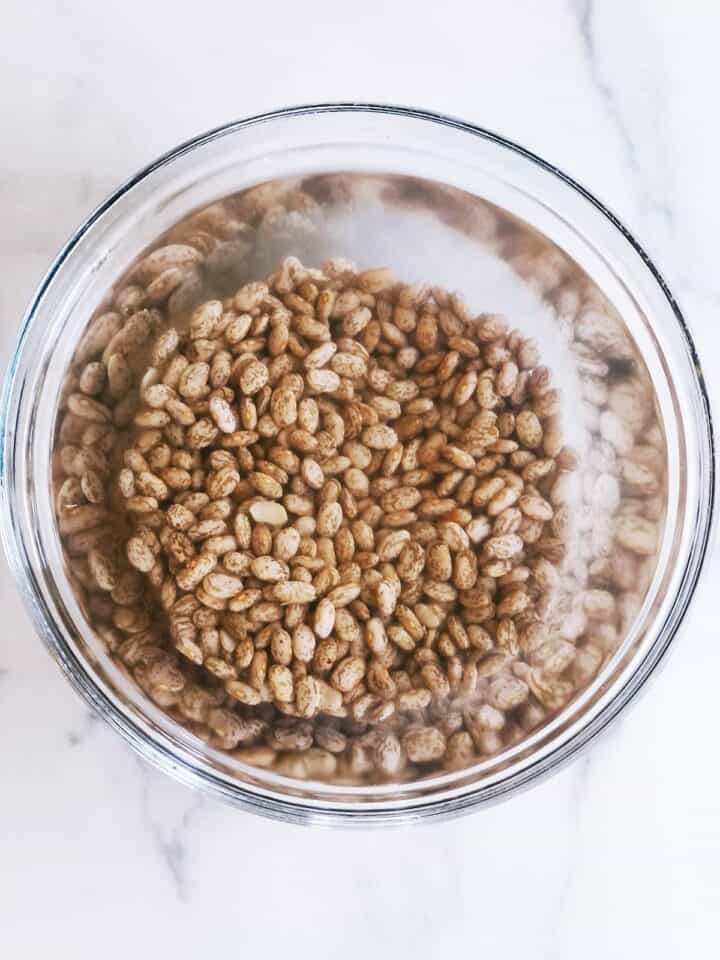 pinto beans soaking