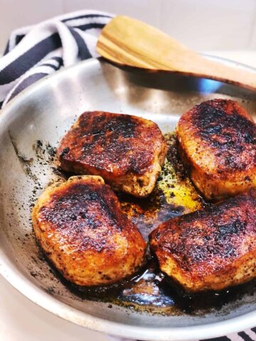 seared pork chops