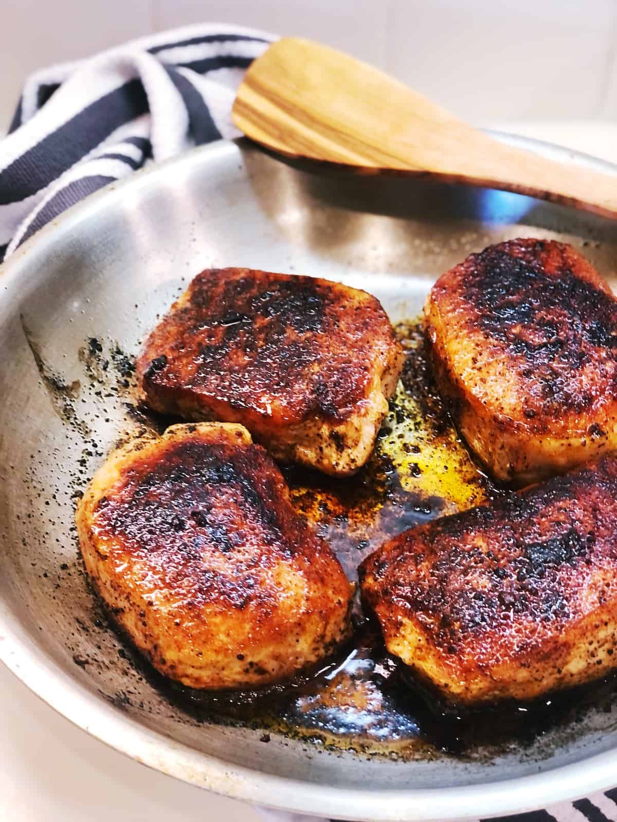 seared pork chops