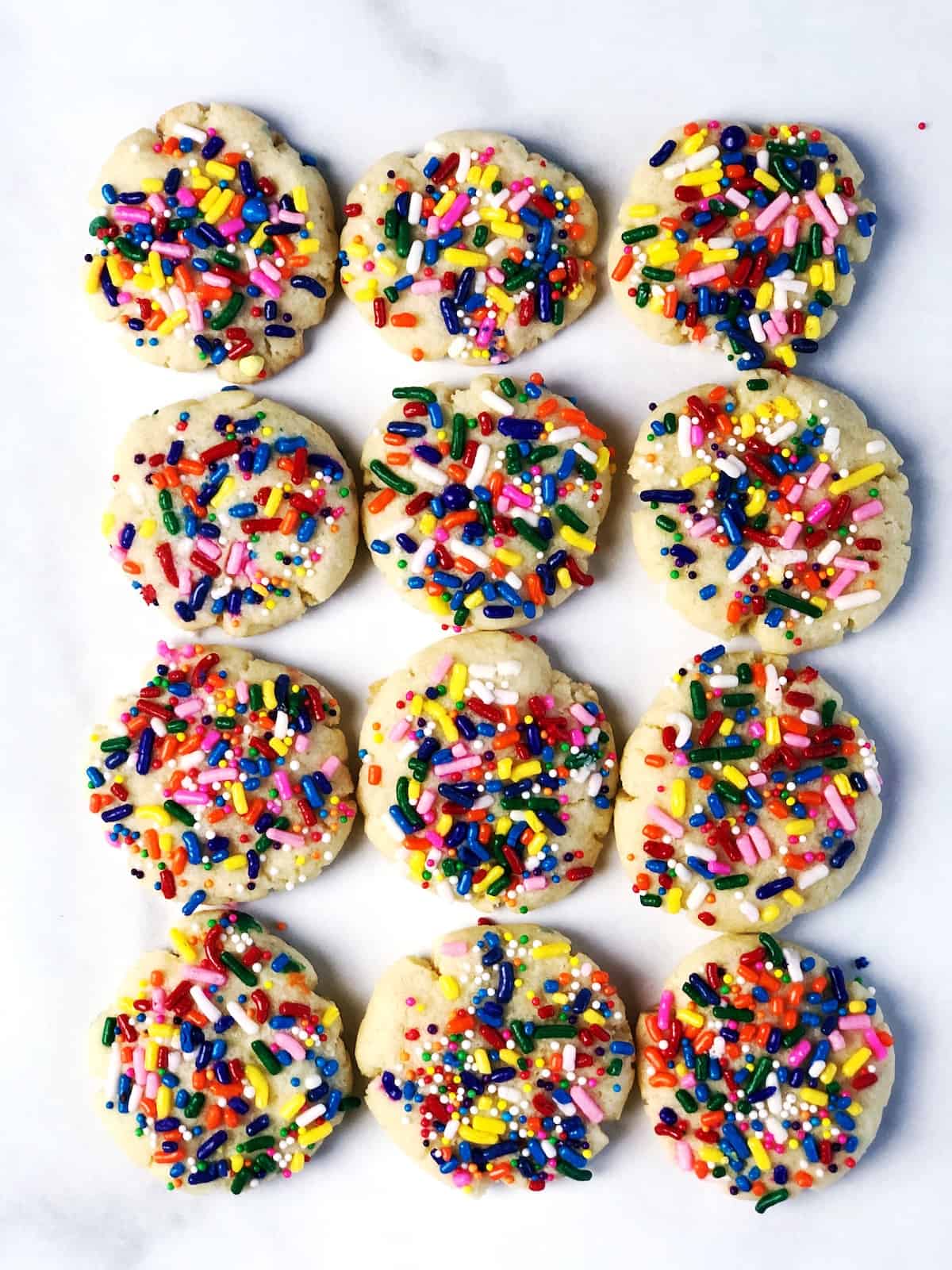 sprinkle cookies in a row