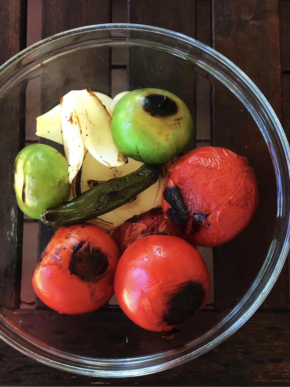 tomato and tomatillo salsa ingredients