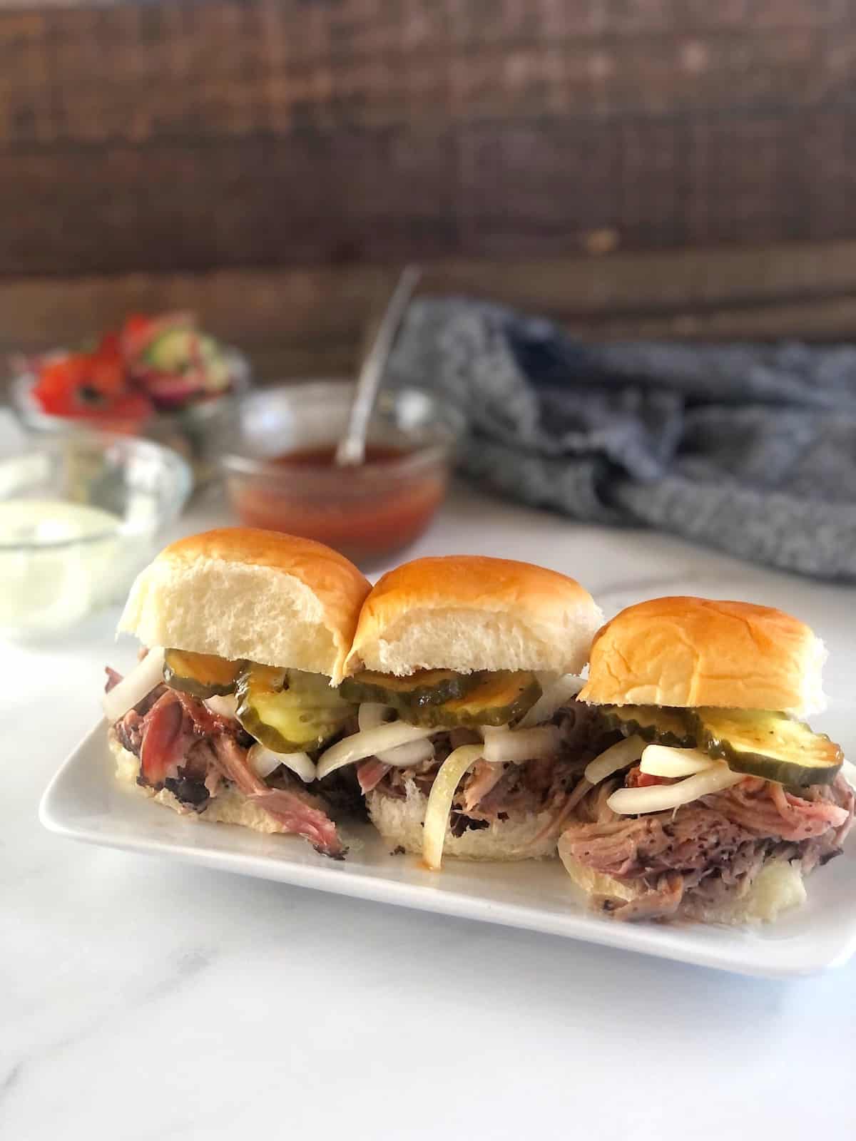 pulled pork sliders on hawaiian rolls