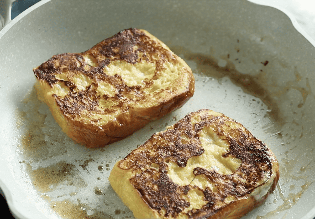 cooking brioche French toast