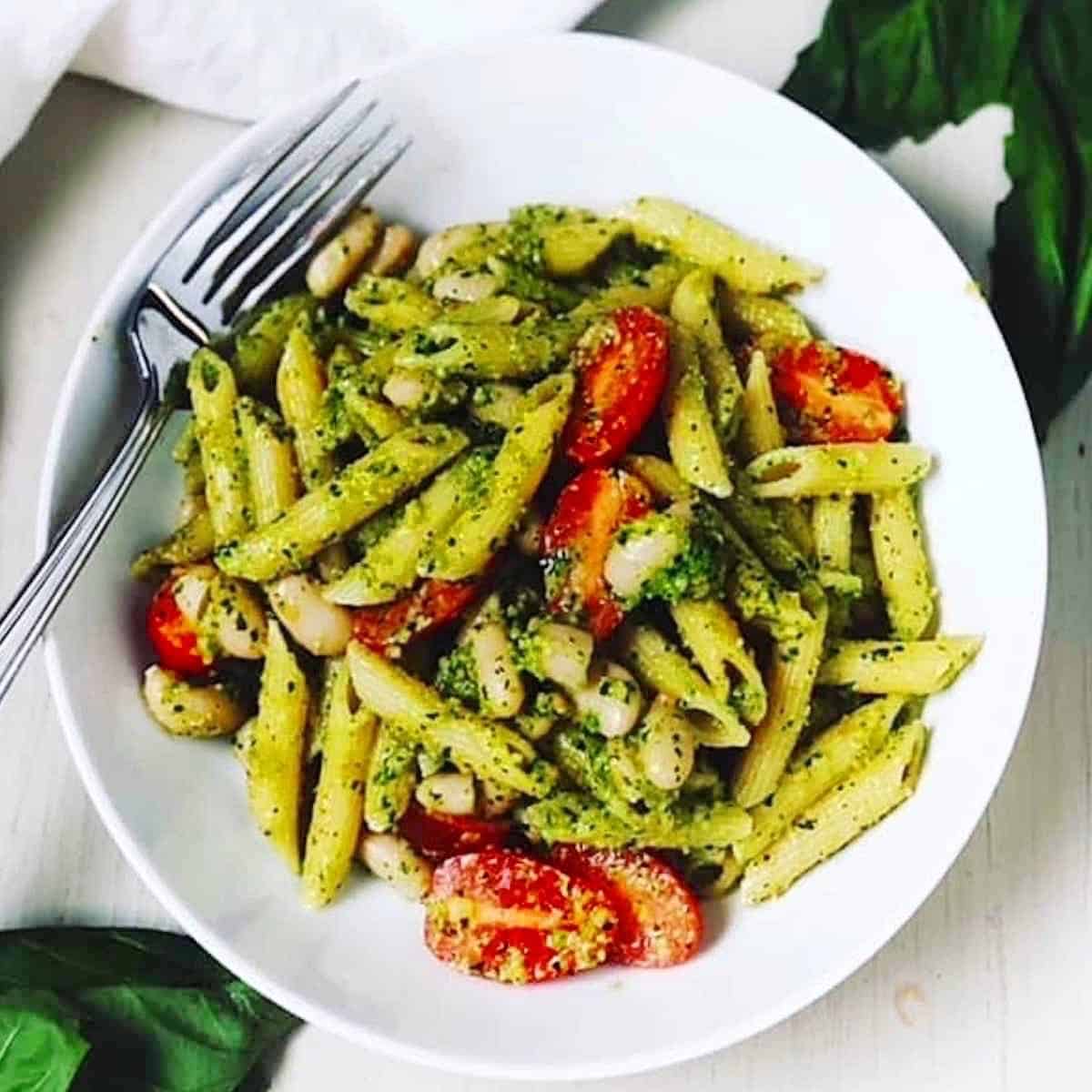 pesto pasta in bowl