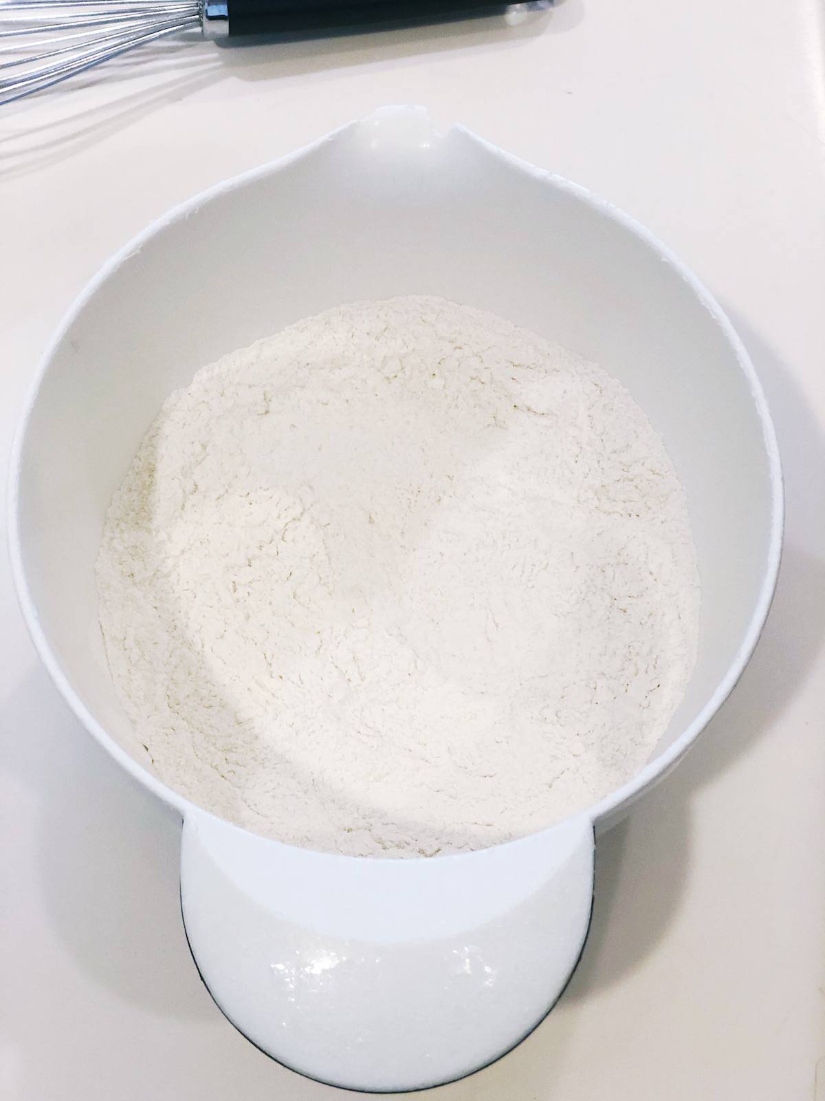 flour mixture for fruit and nut cookies