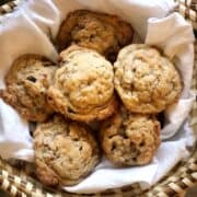 fruit and nut cookies feature